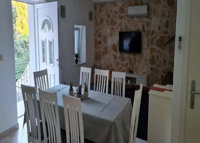Mico With Swimming Pool Drvenik (Split-Dalmatia)