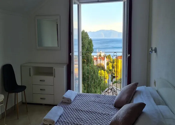 Mico With Swimming Pool * Drvenik (Split-Dalmatia)
